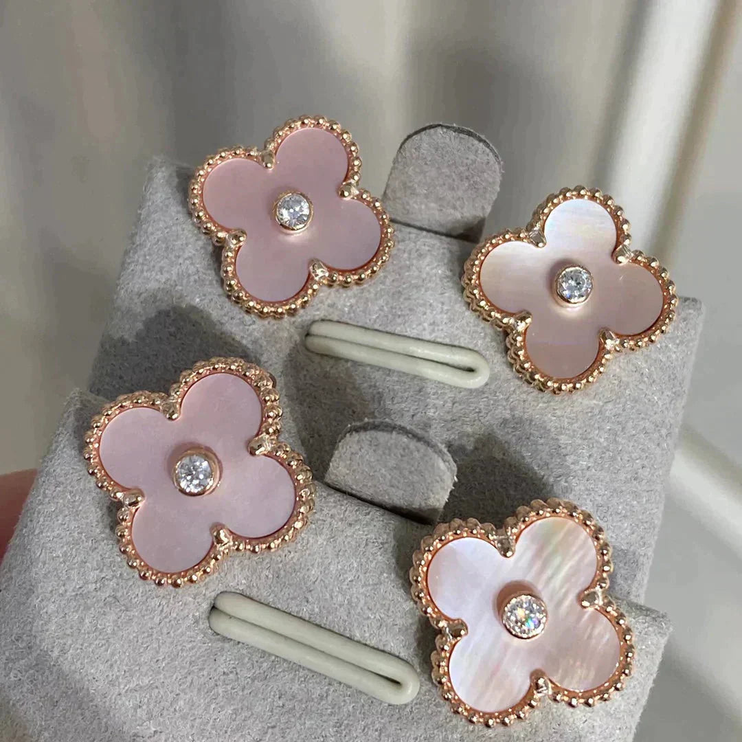 ¡®Jewelicorn¡¯CLOVER MEDIUM 1 MOTIFS  PINK MOP DIAMOND EARRINGS