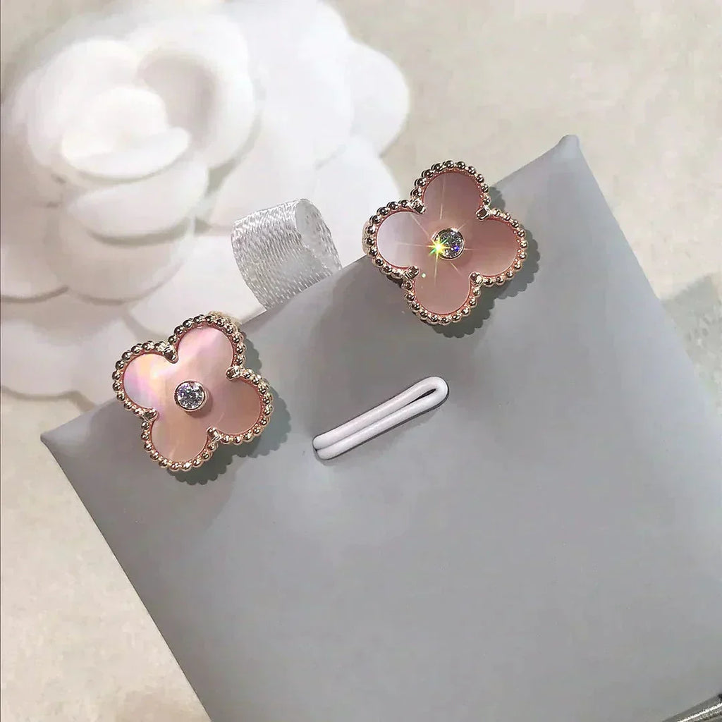 ¡®Jewelicorn¡¯CLOVER MEDIUM 1 MOTIFS  PINK MOP DIAMOND EARRINGS