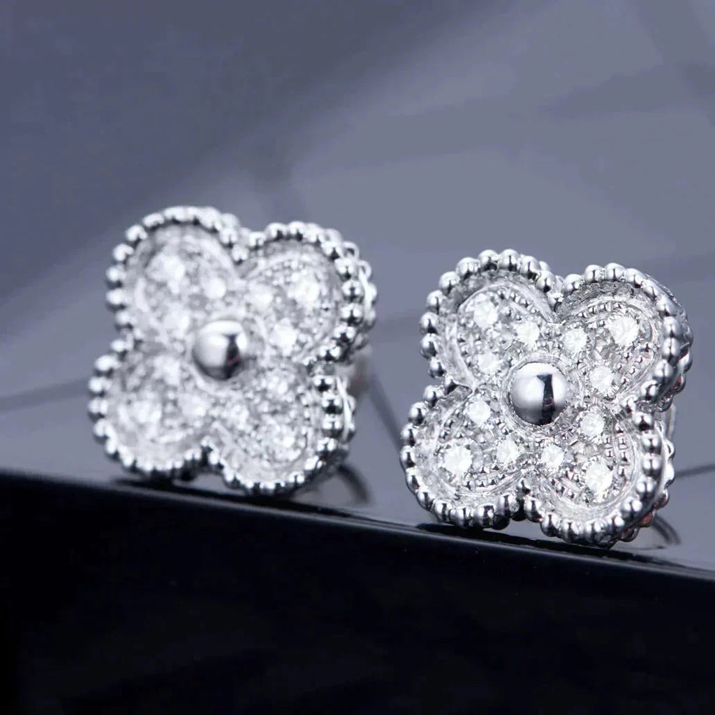 ¡®Jewelicorn¡¯CLOVER 1 MOTIFS DIAMOND STUD EARRINGS SILVER