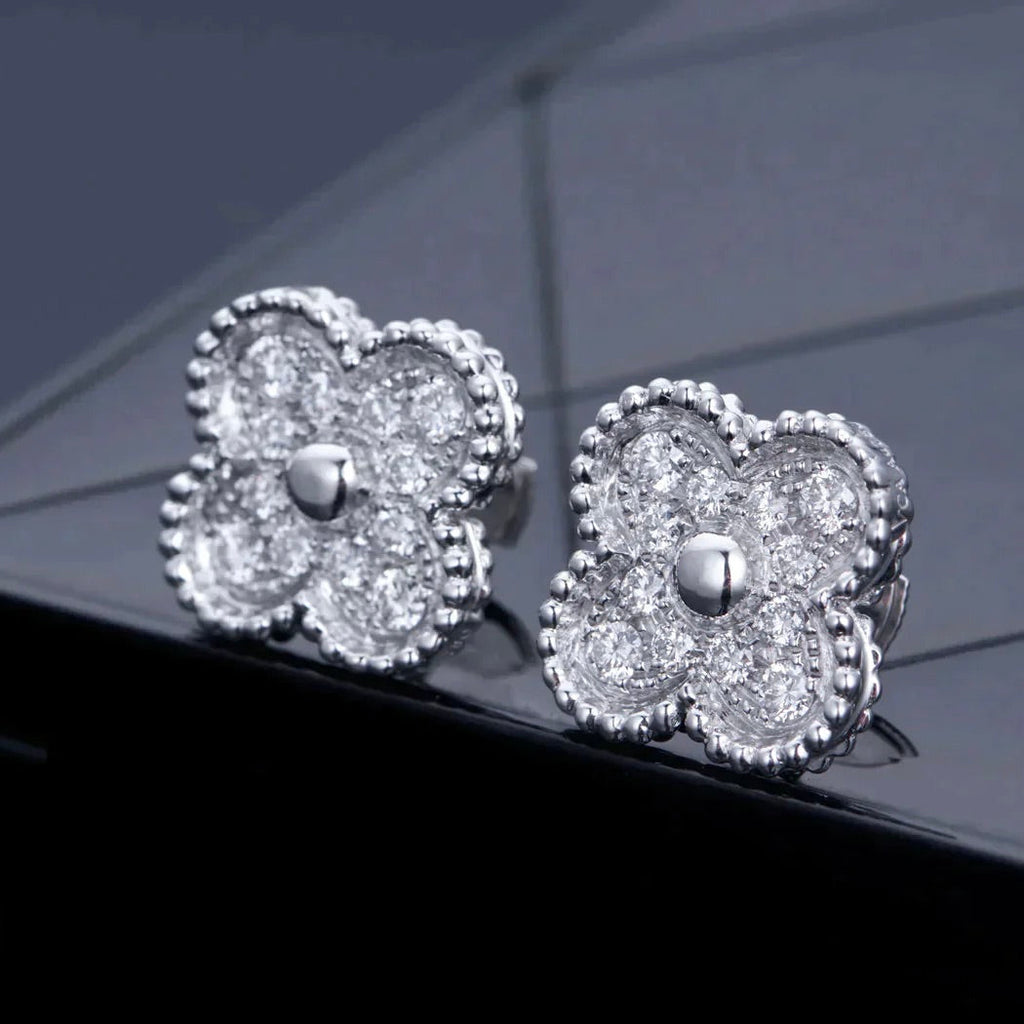 ¡®Jewelicorn¡¯CLOVER 1 MOTIFS DIAMOND STUD EARRINGS SILVER