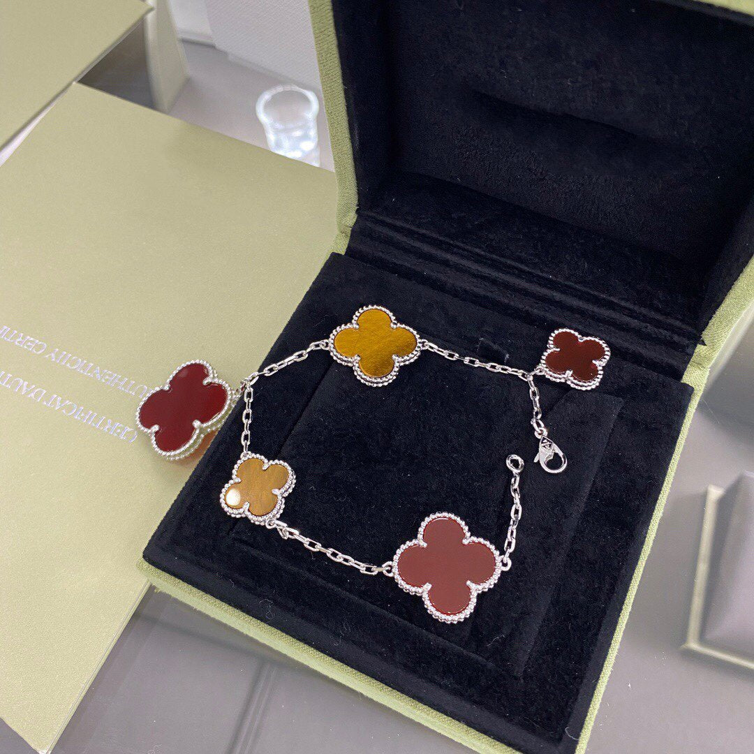¡®Jewelicorn¡¯CLOVER 5 MOTIFS SIVLER CARNELIAN TIGER EYE BRACELET