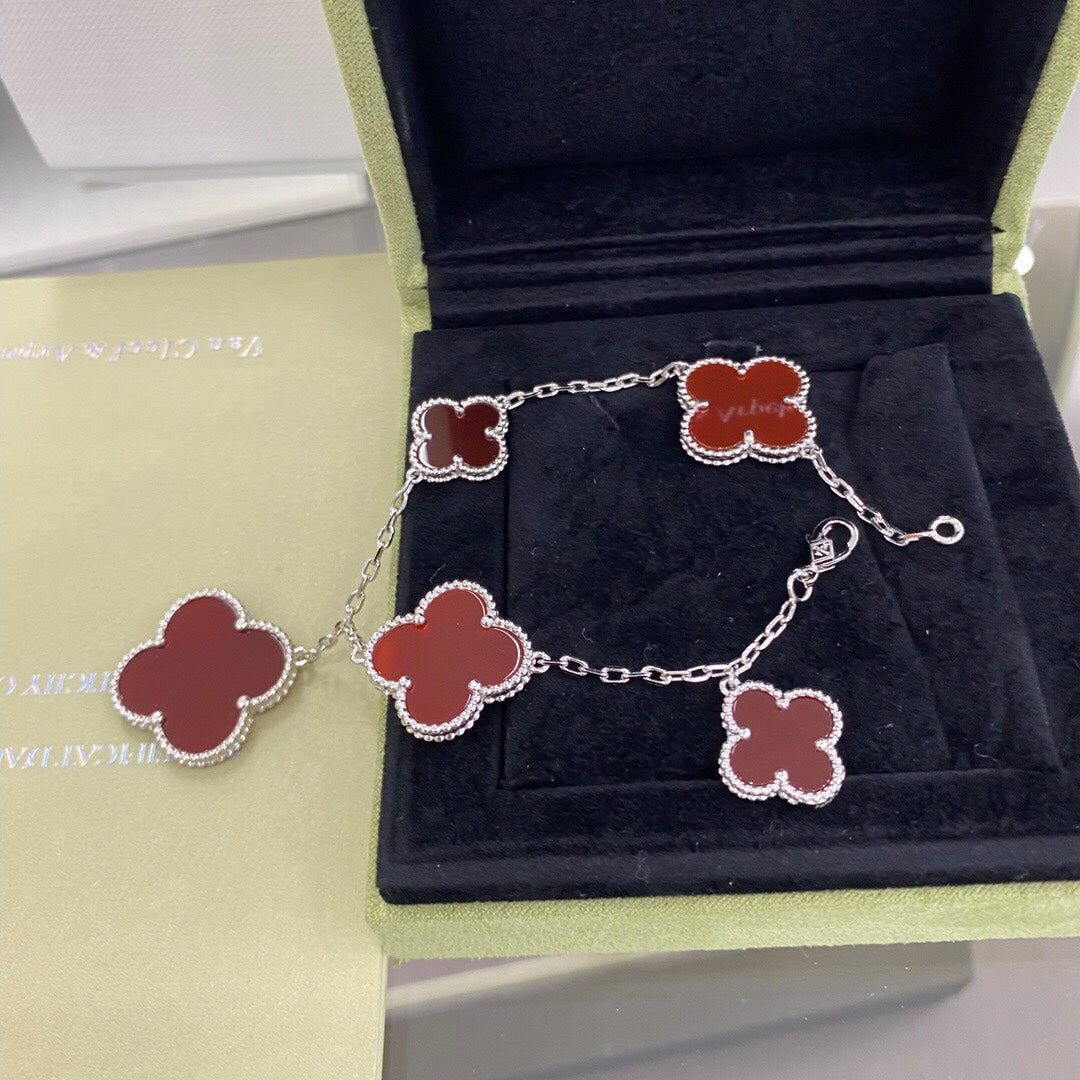 ¡®Jewelicorn¡¯CLOVER 5 MOTIFS SIVLER CARNELIAN BRACELET