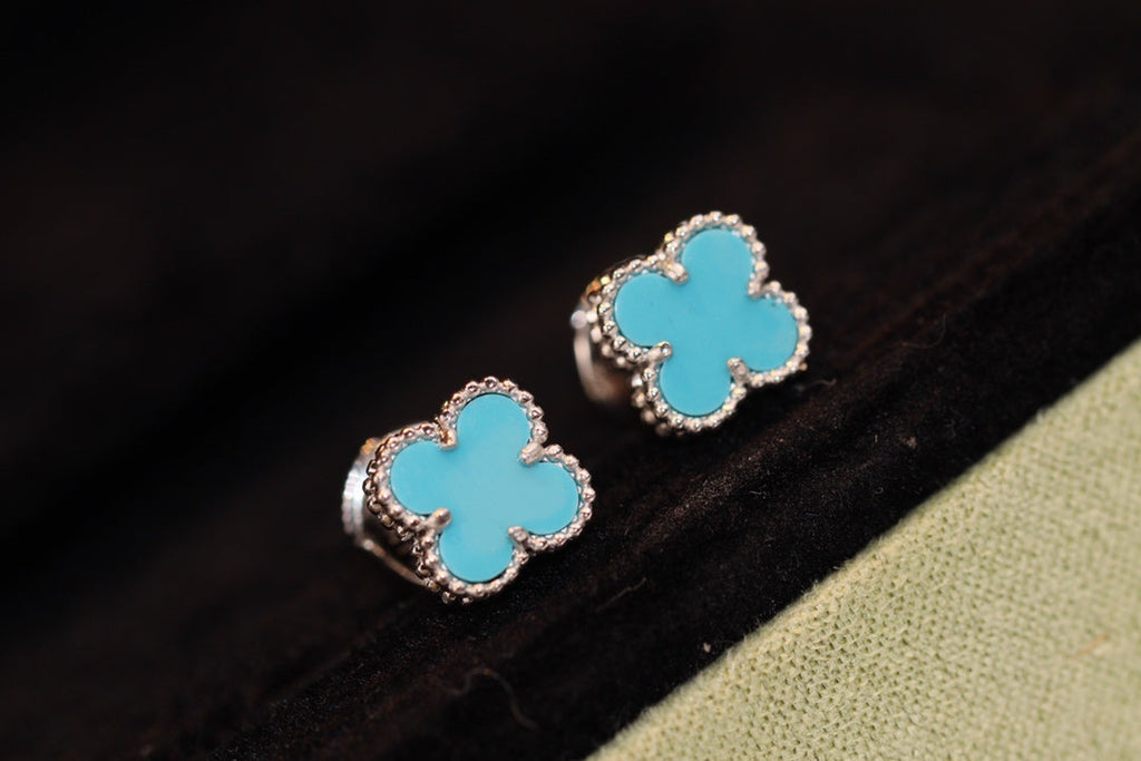 ¡®Jewelicorn¡¯CLOVER MINI TURQUOISE SILVER STUD EARRINGS