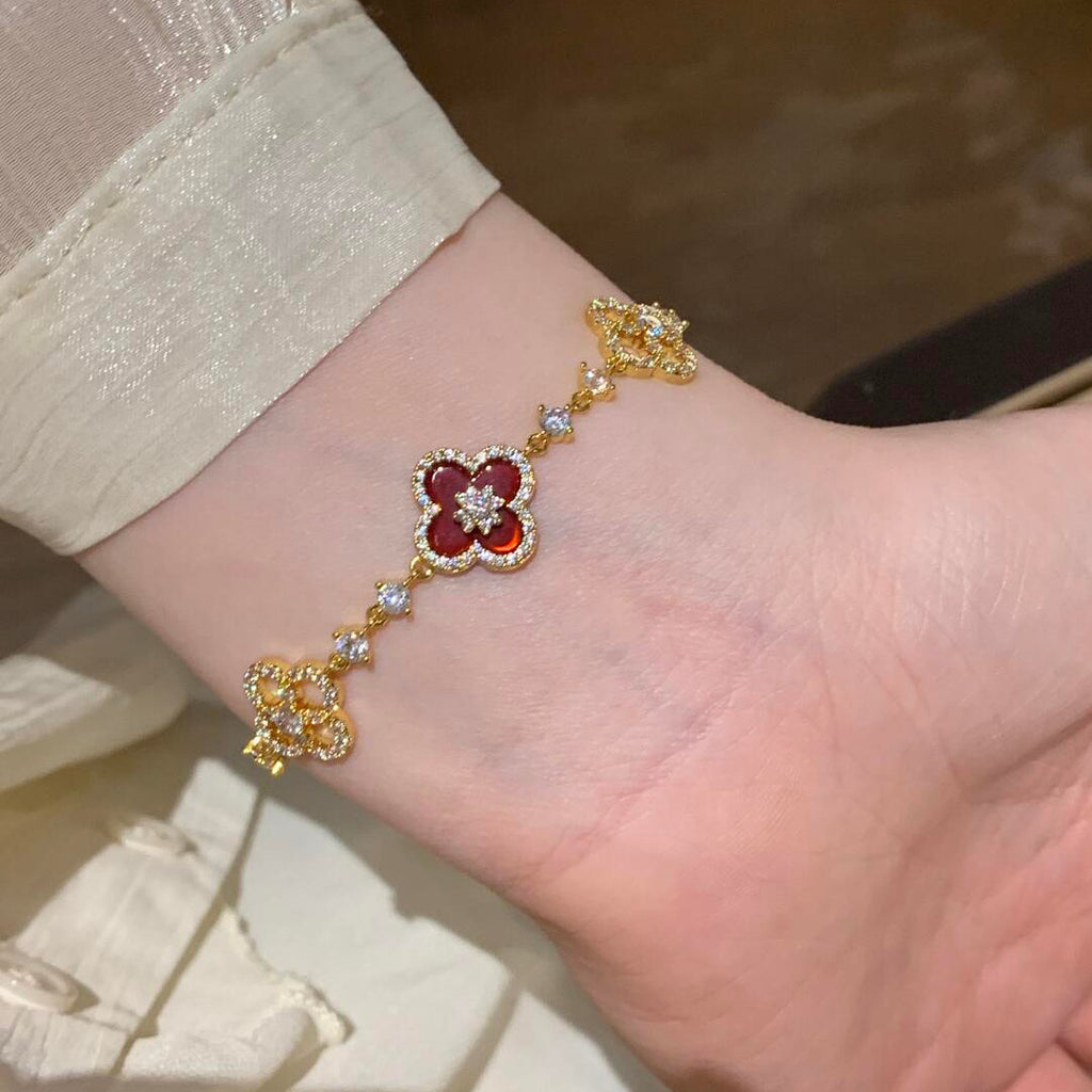 ¡®Jewelicorn¡¯CLOVER 5 MOTIF PINK BLUE RED WHITE BRACELET