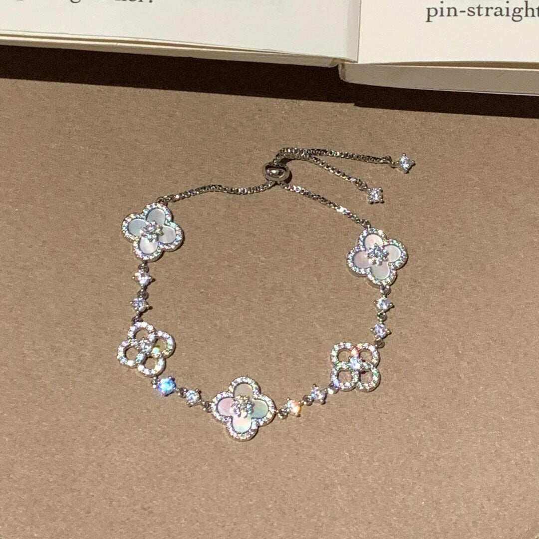 ¡®Jewelicorn¡¯CLOVER 5 MOTIF PINK BLUE RED WHITE BRACELET