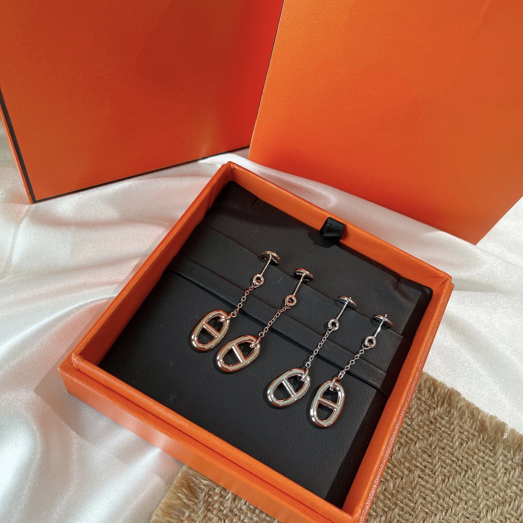 ¡®Jewelicorn¡¯CHAINE TASSEL EARRINGS