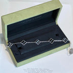 ¡®Jewelicorn¡¯CLOVER 5 MOTIF VEINED ONYX BRACELET SILVER