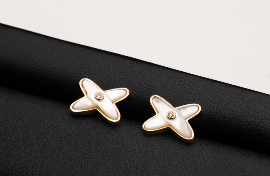 ¡®Jewelicorn¡¯JEUX DE WHITE MOP PINK GOLD DIAMOND EARRINGS