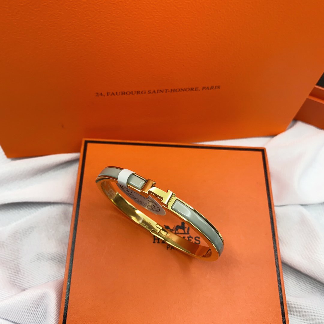 ¡®Jewelicorn¡¯CLASSIC HM CLIC GREEN 8MM ENAMEL BRACELET