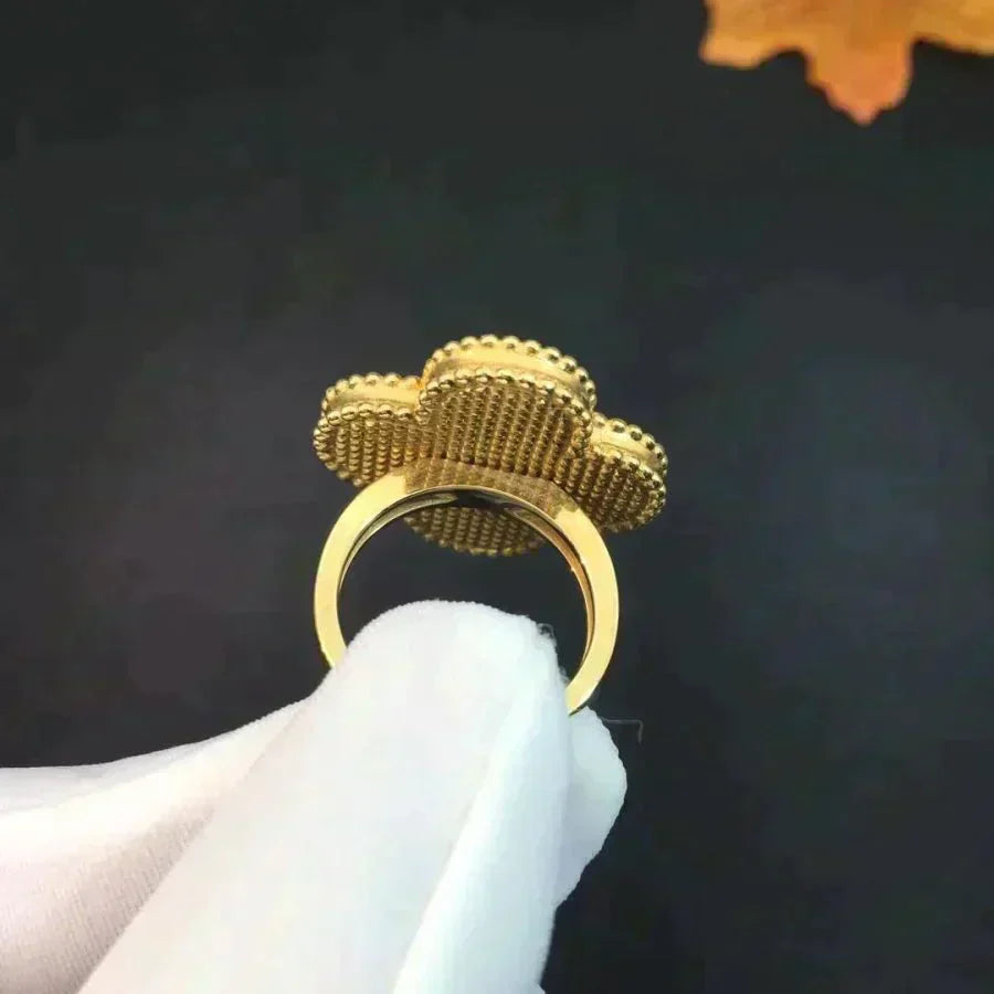 ¡®Jewelicorn¡¯CLOVER MALACHITE RING